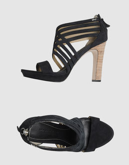 MAKI UEHARA TOKYO - CALZATURE - Sandali con plateau - su YOOX.COM