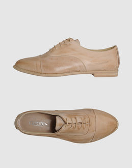 GESTE PROPOSITION - CALZATURE - Stringate - su YOOX.COM