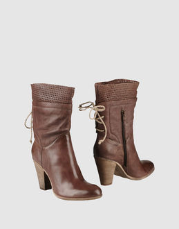 BRUNO PREMI - CALZATURE - Stivali con tacco - su YOOX.COM