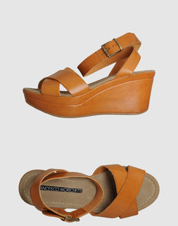 FRANCESCO MORICHETTI - CALZATURE - Zeppe - su YOOX.COM