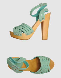 FORNARINA - CALZATURE - Sandali con plateau - su YOOX.COM