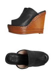 MODERN VINTAGE - Wedge