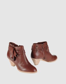 MARC BY MARC JACOBS - CALZATURE - Stivaletti - su YOOX.COM