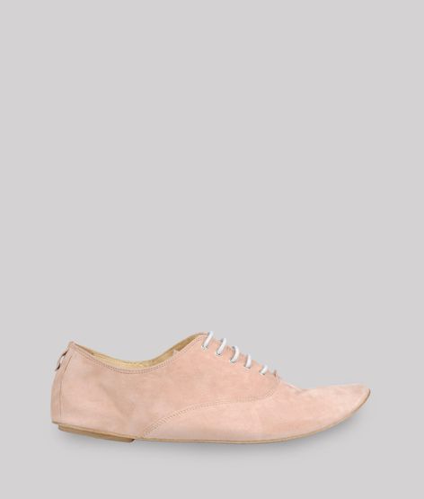 Lace-up shoes