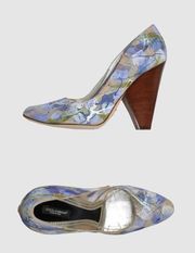 DOLCE & GABBANA - Closed-toe slip-ons 