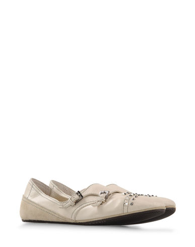 ZOOM DOVE NUOTANO GLI SQUALI - Moccasins
