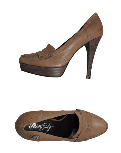ZOOM MISS SIXTY - Moccasins with heel