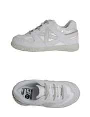 MUNICH - Sneakers