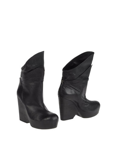 ZOOM AKETOHN - Ankle boots