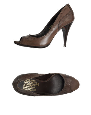 ZOOM PEDRO GARCÍA - Pumps with open toe
