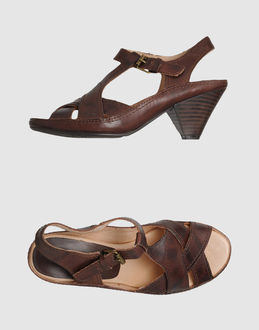 PIKOLINOS - CALZATURE - Sandali con tacco