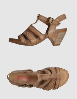 Pikolinos - Chaussures - Sanda