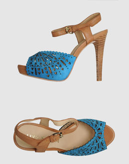 LUCA STEFANI - CALZATURE - Sandali con plateau - su YOOX.COM
