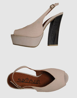 67 SIXTYSEVEN - CALZATURE - Sandali con plateau - su YOOX.COM