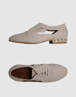 67 SIXTYSEVEN - CALZATURE - Stringate - su YOOX.COM