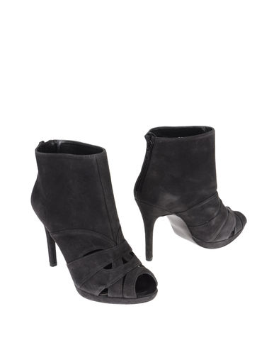 ZOOM STUART WEITZMAN - Ankle boots
