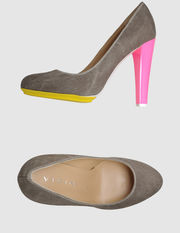VICINI - Closed-toe slip-ons 