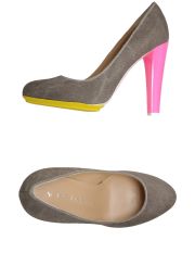 VICINI - Closed-toe slip-ons 