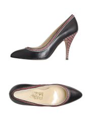 SALVATORE FERRAGAMO - Closed-toe slip-ons 