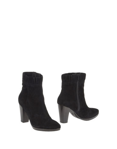 ZOOM VALLEVERDE - Ankle boots