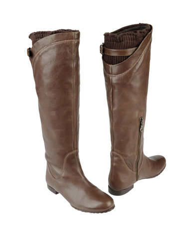 ZOOM ATTIMO - Boots