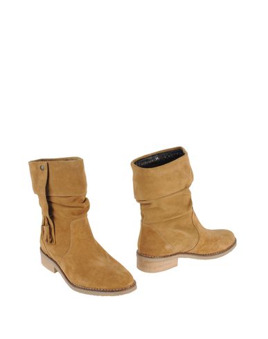 ZOOM VALLEVERDE - Ankle boots