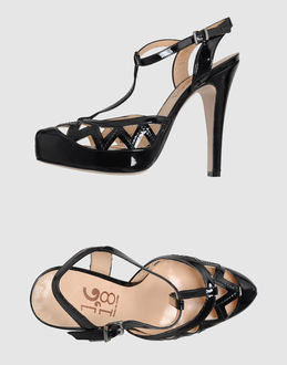 1 618 - Chaussures - Sandales 