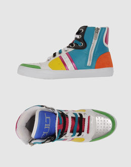 CULT - SCHUHE - Hochgeschlossener Sneakers - bei YOOX.COM