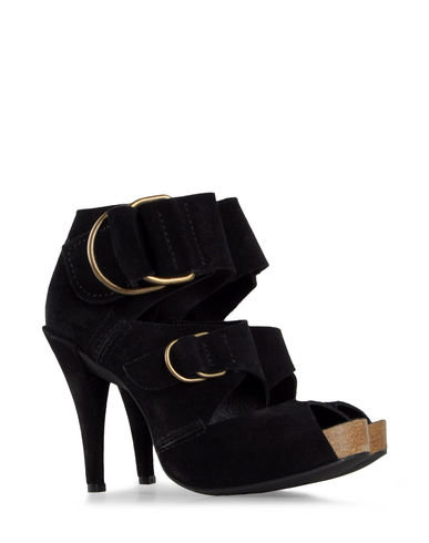 ZOOM PEDRO GARCÍA - Platform sandals