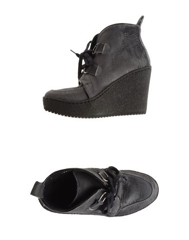 ZOOM GEORGINAGOODMAN - Wedge