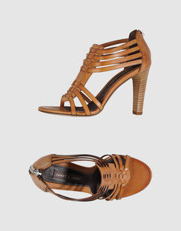 JANET & JANET - CALZATURE - Sandali con tacco