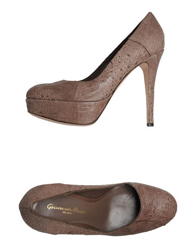 ZOOM GIANVITO ROSSI - Platform courts