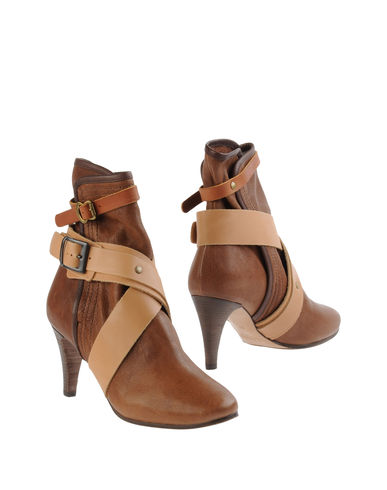 ZOOM CHLOÉ - Ankle boots
