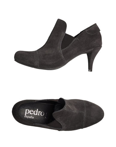 ZOOM PEDRO GARCÍA - Moccasins