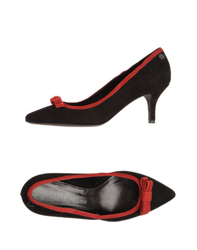 ZOOM FERRE' - Court