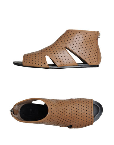 ZOOM BELLE BY SIGERSON MORRISON - Sandals