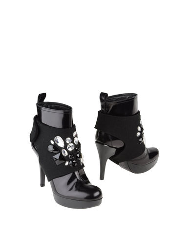 ZOOM PEDRO GARCÍA - Ankle boots