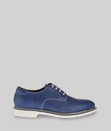 Lace-up shoes