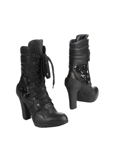 ZOOM RUCO LINE - Ankle boots