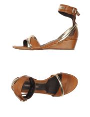 JANET & JANET - Wedge