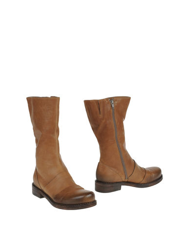 ZOOM VIC MATIE' - Boots