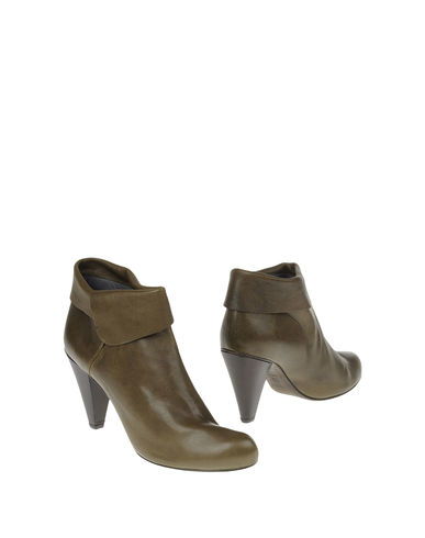ZOOM HOSS INTROPIA - Ankle boots