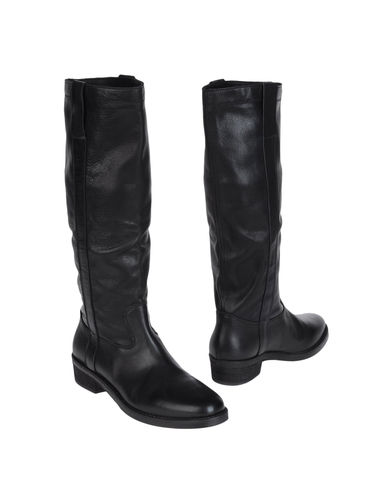 ZOOM JFK - Boots
