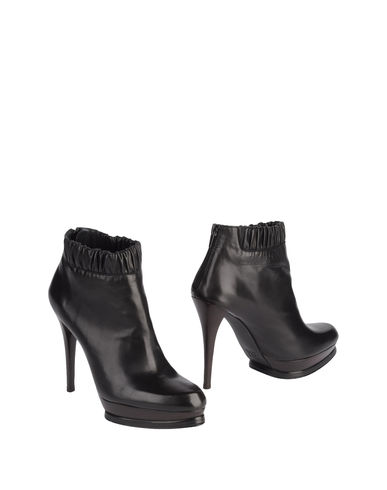 ZOOM STUART WEITZMAN - Ankle boots
