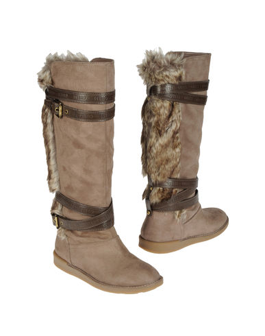 ZOOM GUESS - Boots