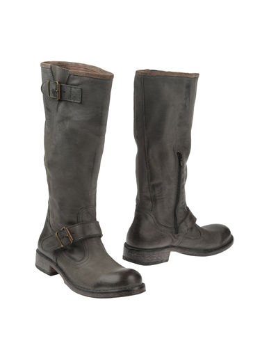 ZOOM MOMA - Boots