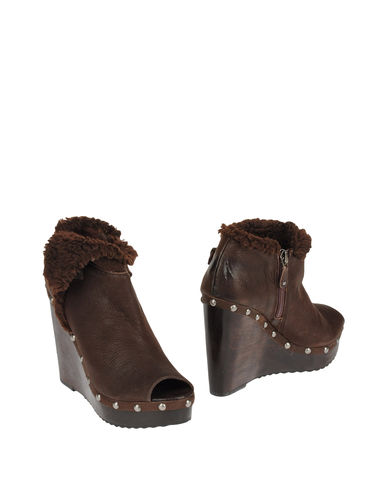 ZOOM GET U - Ankle boots