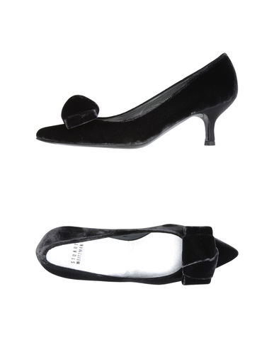 ZOOM STUART WEITZMAN - Closed-toe slip-ons
