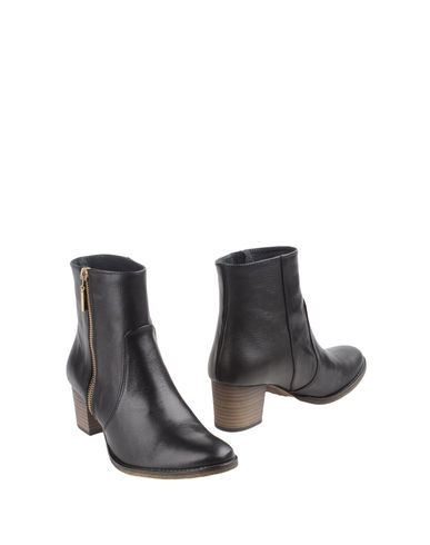 ZOOM LES PETITES PARISIENNES - Ankle boots