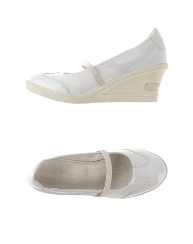 ZOOM JUMP - Closed-toe slip-ons